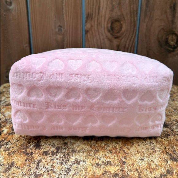 Juicy Couture Kiss My Couture Velour Cosmetic Bag - Picture 9 of 9